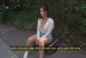 Ép em nhân viên vú to quảng cái bikini