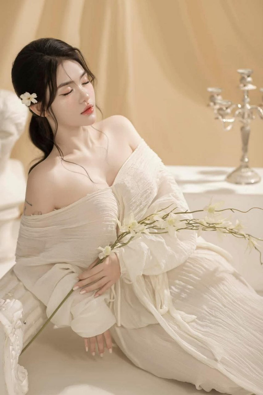 HMN-047 Nữ AV hàng xóm của hàng xóm Yumiya Yuri! ? Ngày trước ngày quay AV hôm qua, tôi đã bị xuất tinh trong bàn tập và tôi đã trở thành người hầu